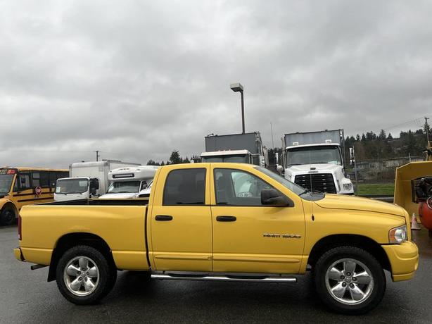 2005 Dodge Ram 1500 Crew Cab 4WD image 6