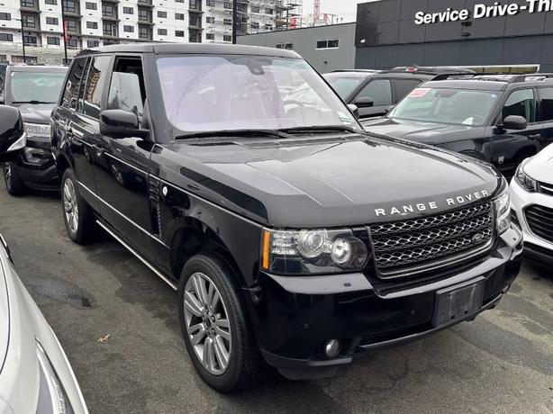 2012 Land Rover Range Rover HSE LUX | Heated and Cooled Seats! image 4