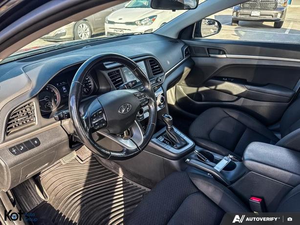 2019 Hyundai Elantra Preferred ! BACKUP CAMERA! HEATED SEATS! APPLE CARPLAY! AND image 6