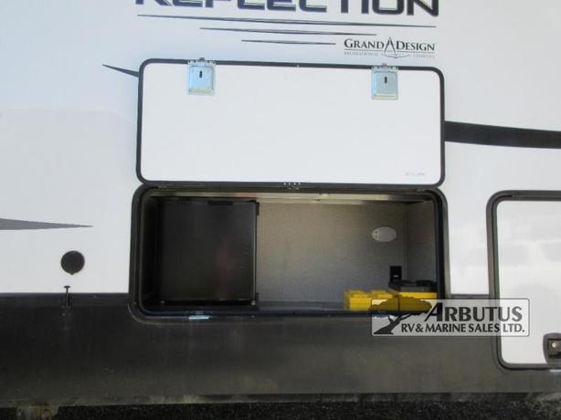 Used 2022 Grand Design Reflection 367BHS image 5