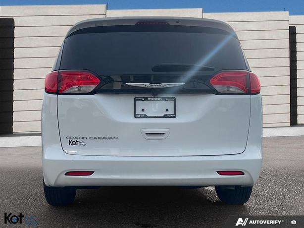 2023 Chrysler Grand Caravan SXT image 5