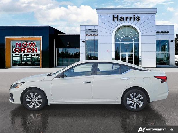 2024 Nissan Altima S AWD | Heated Seats | GPS Navigation! image 3