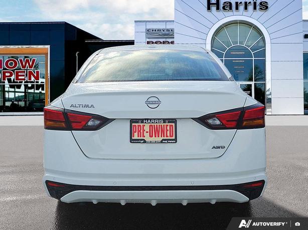 2024 Nissan Altima S AWD | Heated Seats | GPS Navigation! image 5