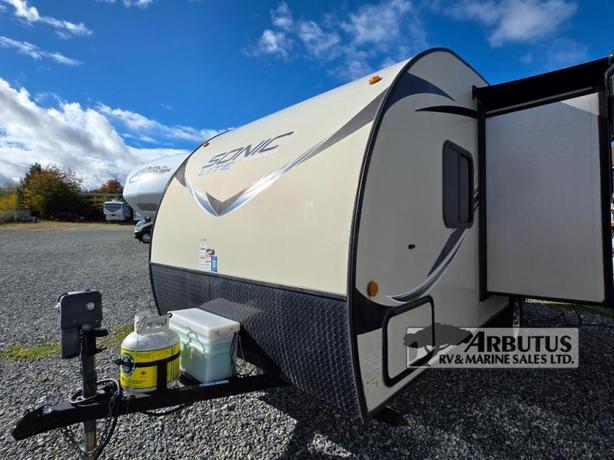 Used 2017 Venture RV Sonic Lite 167VMS image 3