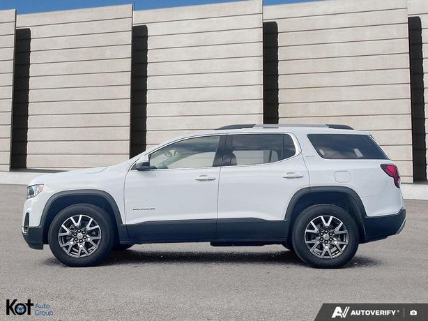 2023 GMC Acadia SLT image 3