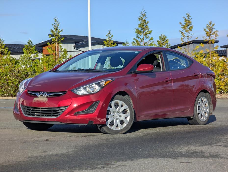 2015 Hyundai Elantra display photo