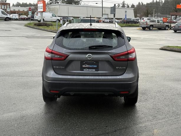2023 Nissan Qashqai SV AWD - No Accidents, BC Local & Power Moonroof image 7