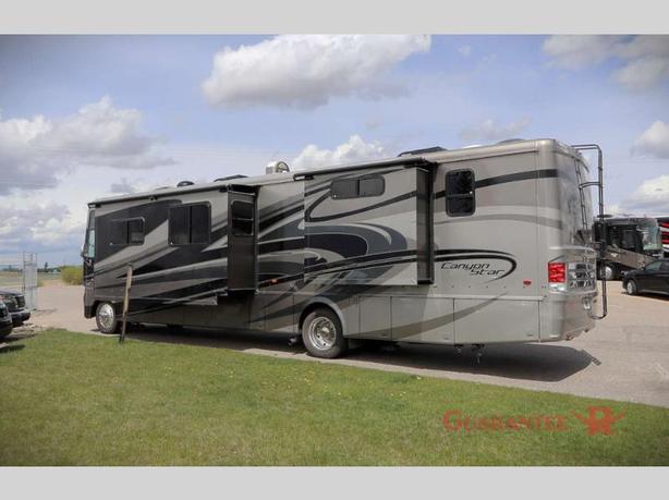 Used 2014 Newmar Canyon Star 3953 image 6