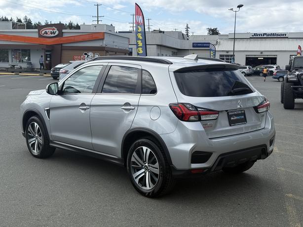 2024 Mitsubishi RVR GT 4WD -  Blind Spot Warning & Front fog lights image 8