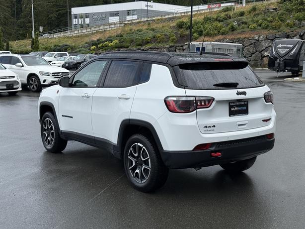 2024 Jeep Compass Trailhawk 4WD - Front Dual Zone A/C & ABS Brakes image 8