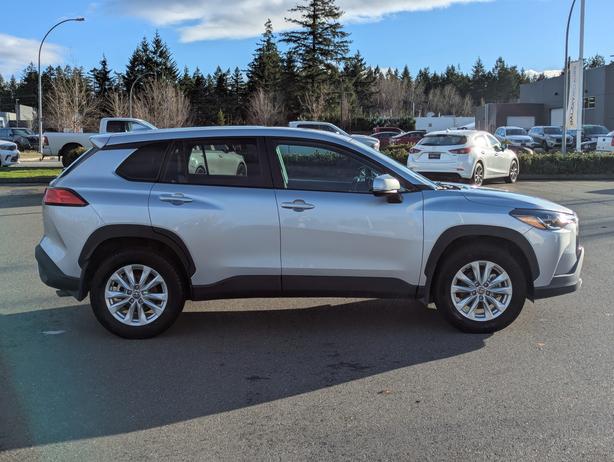 2024 Toyota Corolla Cross LE - No Accidents, AWD, Heated Seats image 5