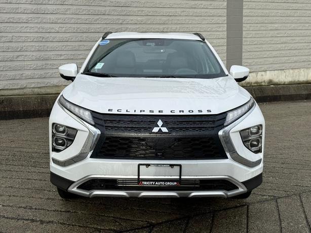 2025 Mitsubishi Eclipse Cross SEL - Power Liftgate, Heated Steering Wheel image 3