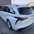 2024 Toyota Sienna Limited FULL LOAD! LEATHER! SUNROOF! HEV! ONE OWNER! NO ACCID thumbnail image 2