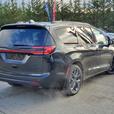 2023 Chrysler Pacifica Touring L AWD - No Accidents thumbnail image 6