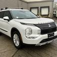 2024 Mitsubishi Outlander thumbnail image 4
