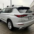 2024 Mitsubishi Outlander thumbnail image 8