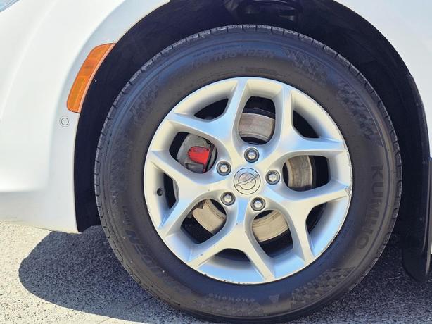 2017 Chrysler Pacifica 4dr Wgn Touring-L Plus image 5