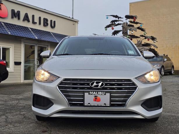 2020 Hyundai Accent 5 Door Preferred IVT image 2