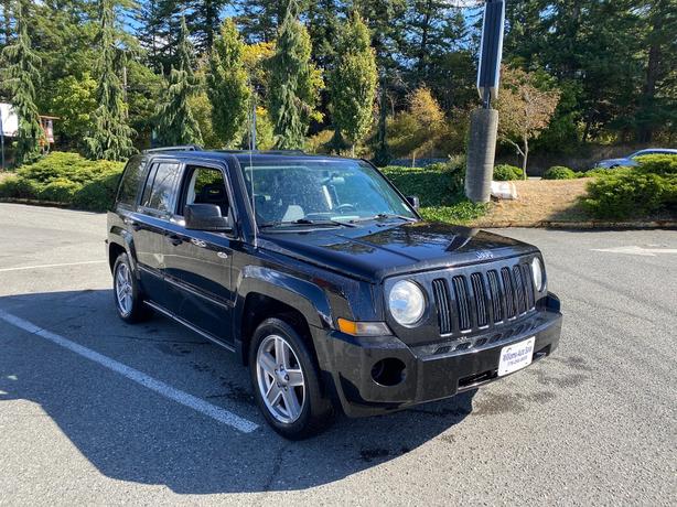 2008 Jeep  Patriot Vehicle AS IS Sport 5 speed manual AS IS image 3