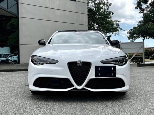 2023 Alfa Romeo Giulia Q4 AWD Sport Sedan image 2