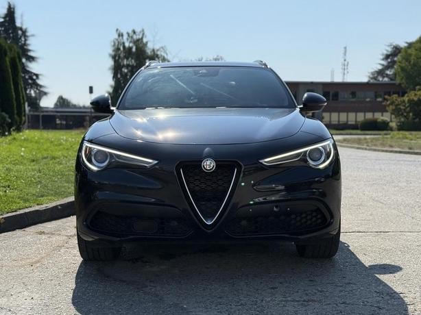 2020 Alfa Romeo Stelvio Q4 AWD image 3