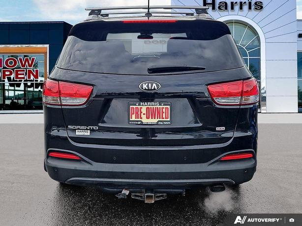 2016 Kia Sorento 2.4L LX | Low KM | Heated Seats! image 5