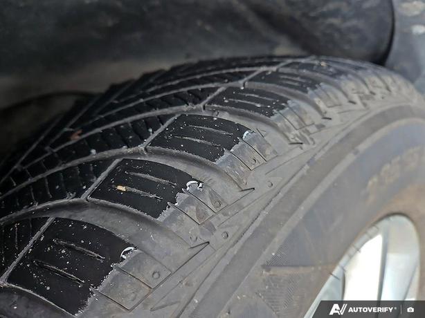 2016 Kia Sorento 2.4L LX | Low KM | Heated Seats! image 7