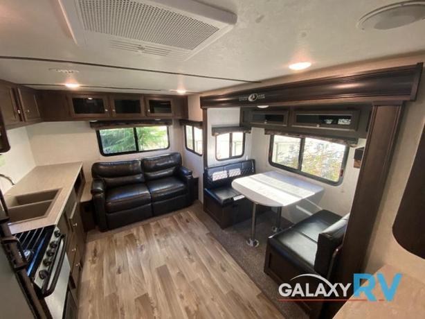 Used 2019 Starcraft Mossy Oak Lite 24RLS image 5