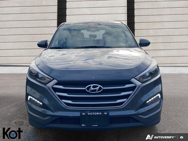 2017 Hyundai Tucson Base BACKUP CAMERA! BLUETOOTH! image 2