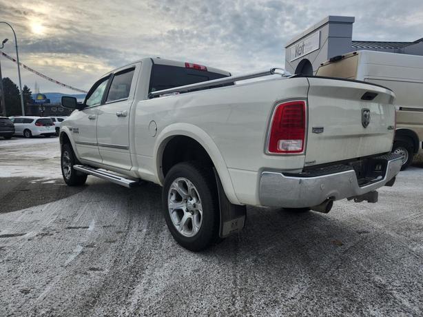 2017 RAM 1500 Laramie | Remote Keyless Entry | Heated Seats & Steering Wheel | A image 4