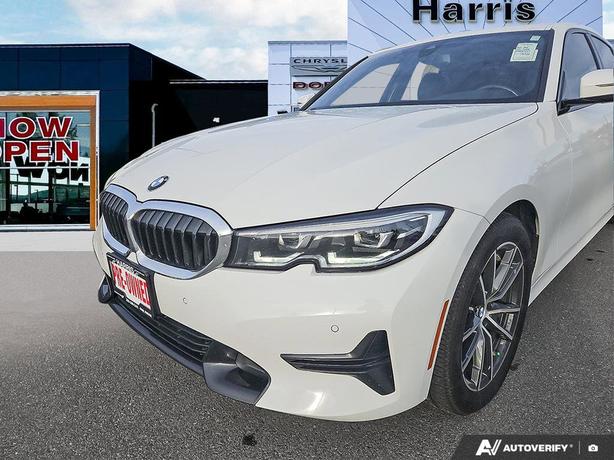 2019 BMW 3 Series 330i xDrive | Heated Seats! image 8
