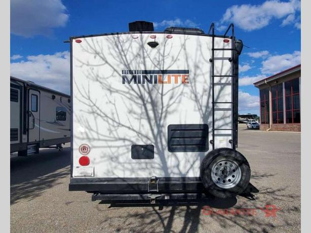 Used 2021 Forest River RV Rockwood Mini Lite 2109S image 4