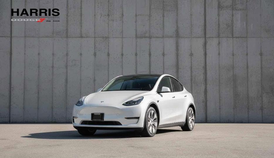 2023 Tesla Model Y Long Range AWD | Heated Seats! display photo