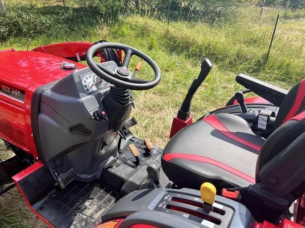 2024 Mahindra 1600 Series 1626 HST image 7