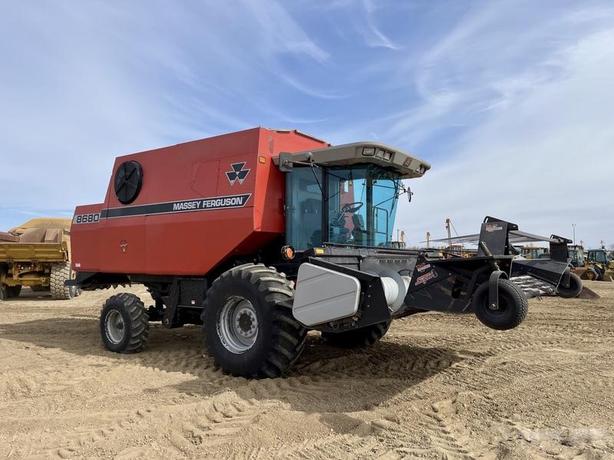 1997 Massey Ferguson 8680 Combine Harvester Diesel image 1