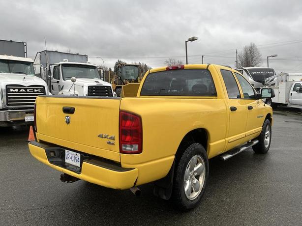2005 Dodge Ram 1500 Crew Cab 4WD image 5