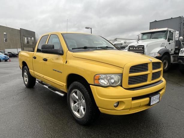 2005 Dodge Ram 1500 Crew Cab 4WD image 7