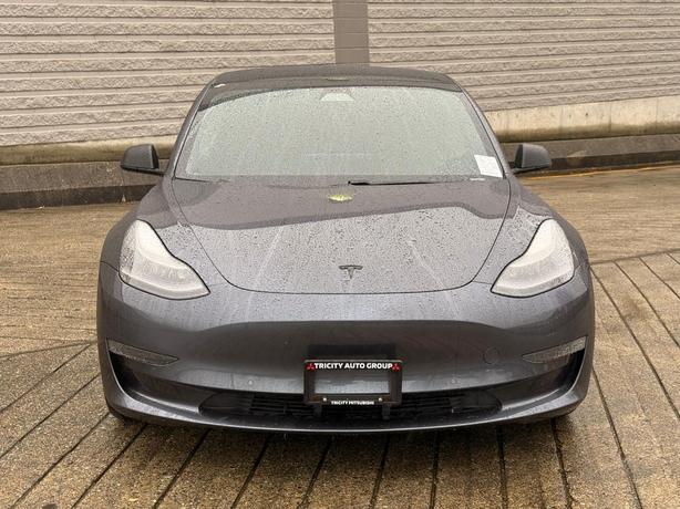 2021 Tesla Model 3 Standard Range Plus - Black Leather Interior image 2