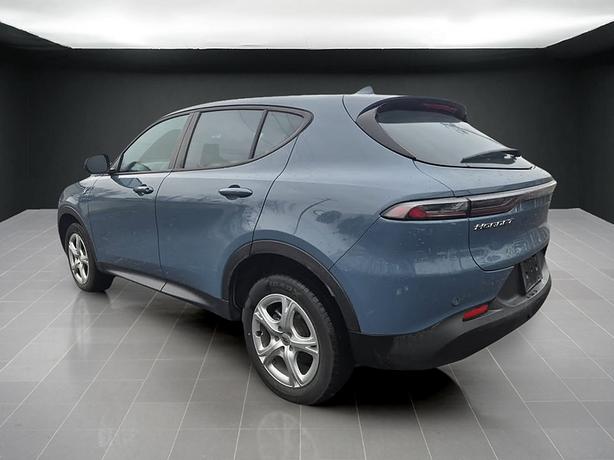 2023 Dodge Hornet GT AWD - Heated Steering Wheel, Parking Sensors image 5