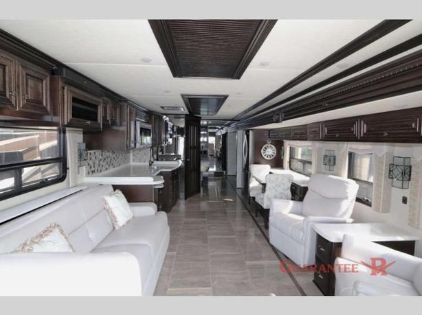 Used 2019 Newmar Dutch Star 4018 image 8