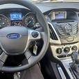 2014 Ford  Focus SE thumbnail image 6