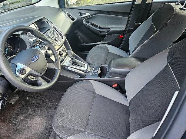 2014 Ford  Focus SE image 7