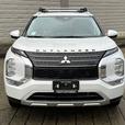 2024 Mitsubishi Outlander LE - No Accidents, One Owner, Navigation thumbnail image 3