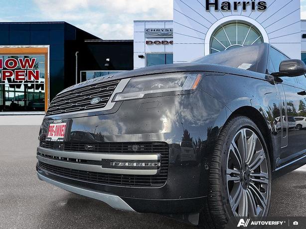 2023 Land Rover Range Rover SE | Premium Leather | Panoramic Sunroof! image 8