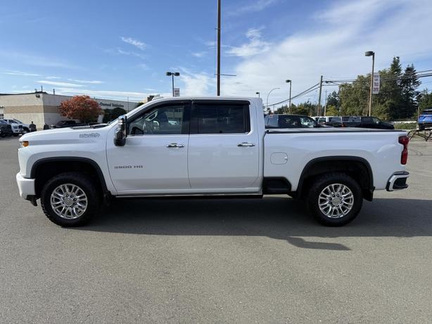 2022 Chevrolet Silverado 3500 High Country image 2