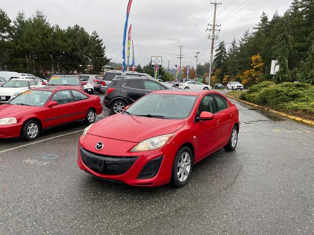 2010 Mazda  Mazda3 i Sport image 1