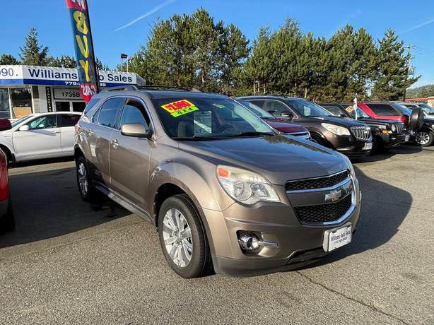 2010 Chevrolet  Equinox LT w/1LT image 3