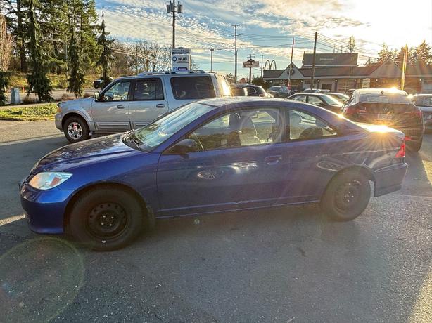 2004 Honda  Civic LX image 8