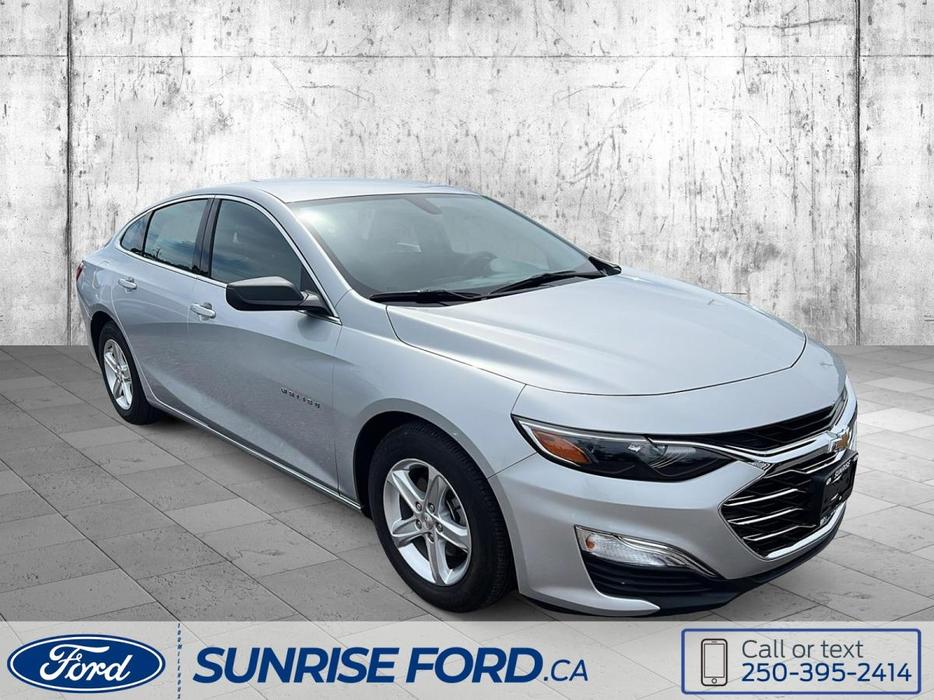 2021 Chevrolet Malibu LS, LOW KM'S, 8-INCH TOUCHSCREEN INFOTAINMENT SYSTEM WITH  display photo