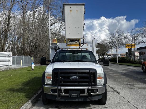 2008 Ford F-550 Service Truck With Bucket  2WD Diesel image 3